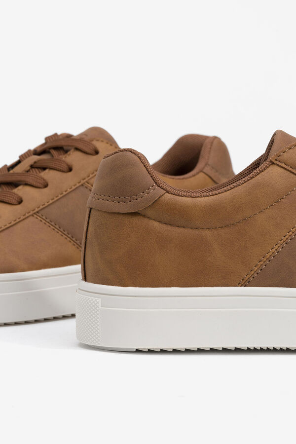 Tiffosi Faux Leather Trainers nude