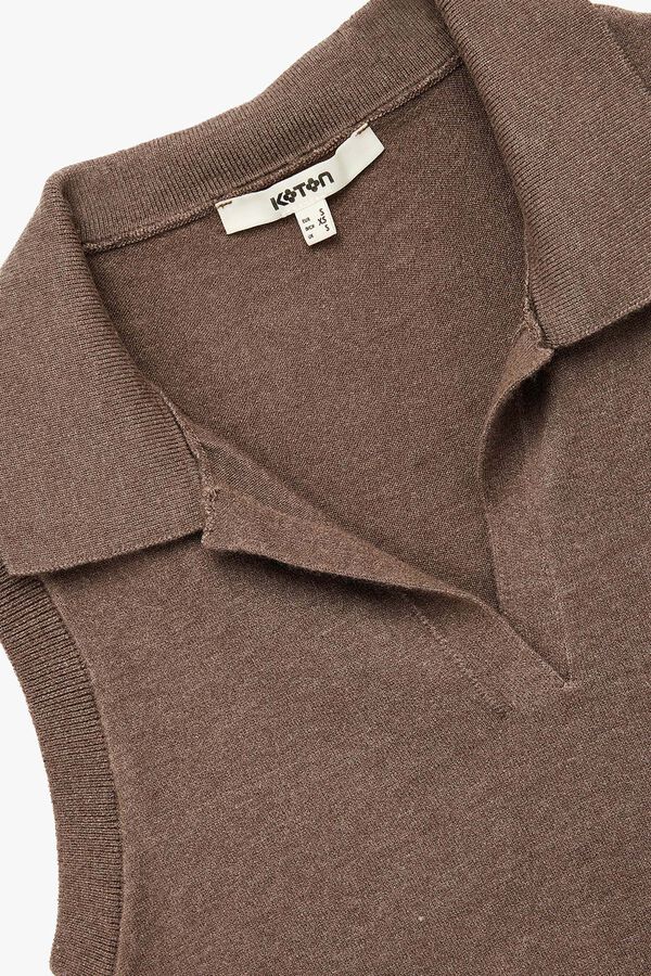 Koton Standard fit gilet with polo shirt neck nude