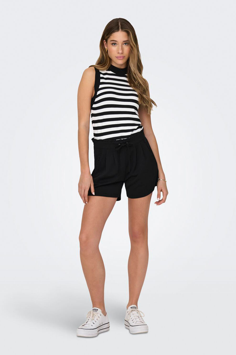 Short detalle ondulado