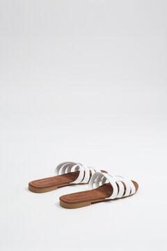 Inside Sand&aacute;lias rasas de tiras