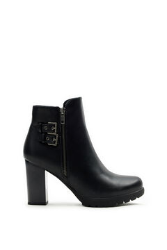 Inside Botines altos con hebillas