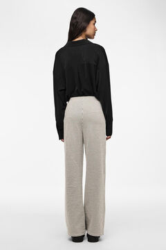 Pieces Camisa b&aacute;sica