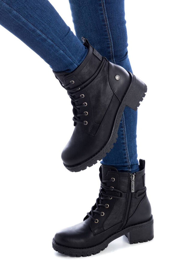 Refresh Lace-up heeled boot black