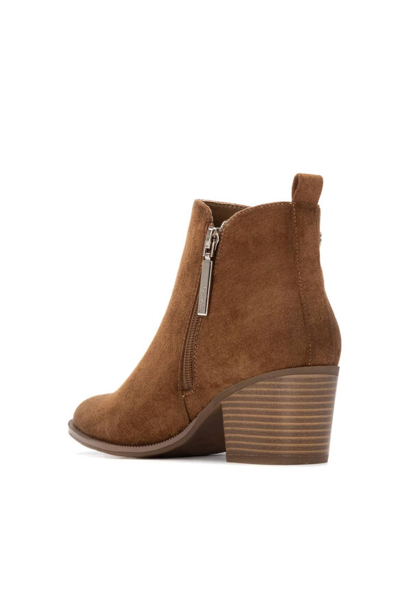 Refresh Suede heeled bootie Boja Kože