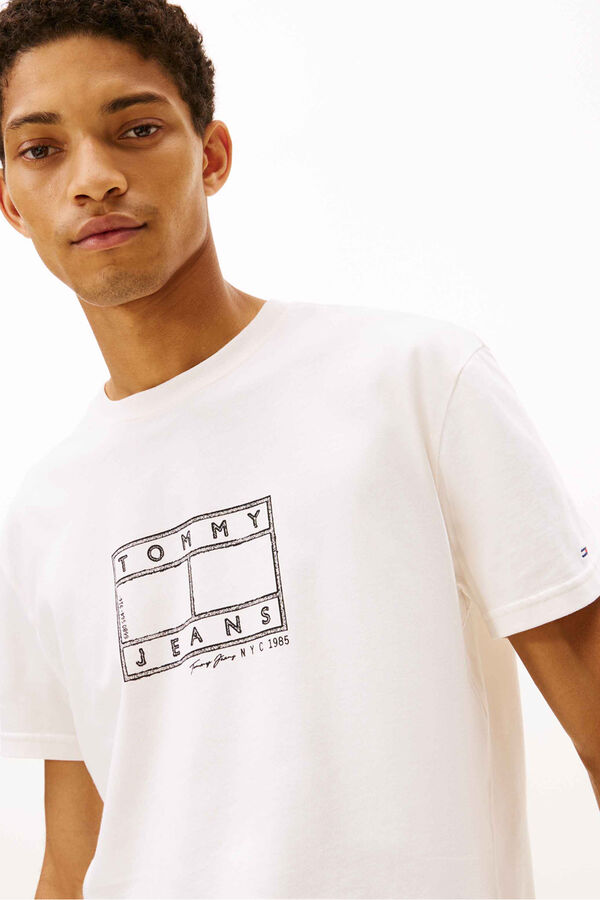 Tommy Jeans Regular fit T-shirt brown