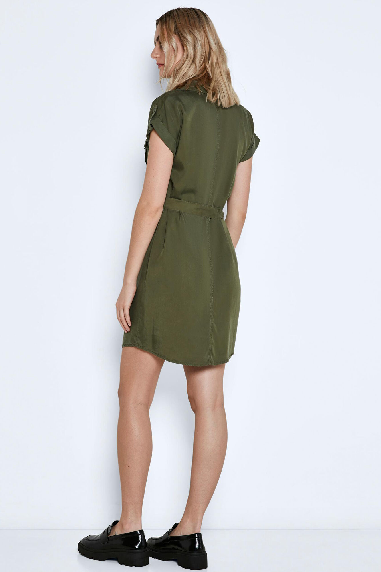 Noisy May Vestido camiseiro curto