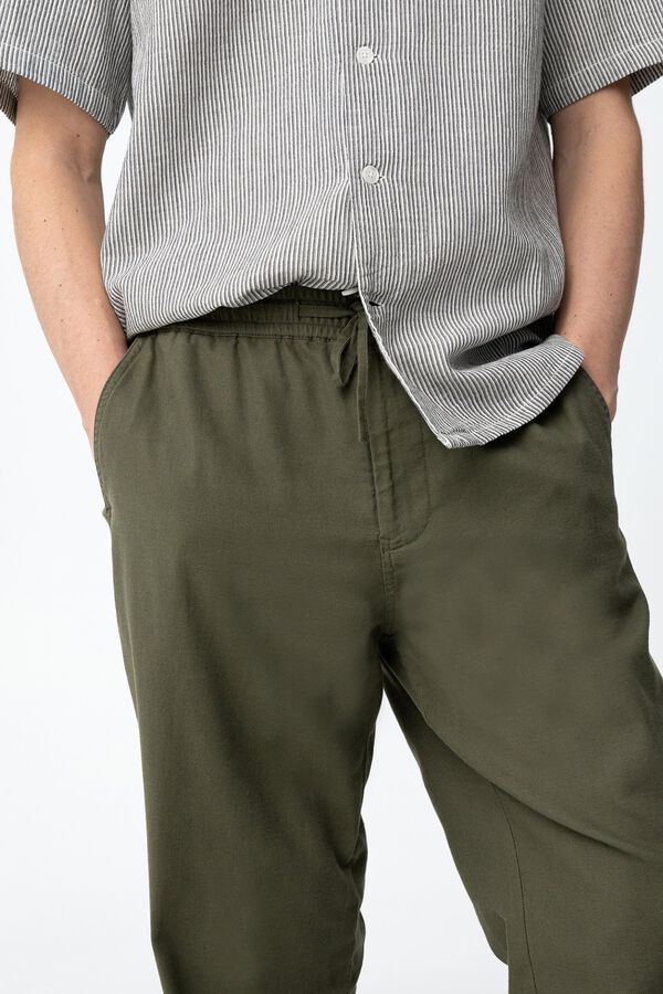 Tiffosi Pantal&oacute;n efecto lino relaxed kaki