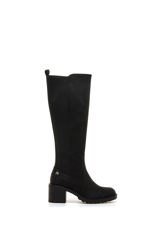 Botas de caña alta con suela dentada