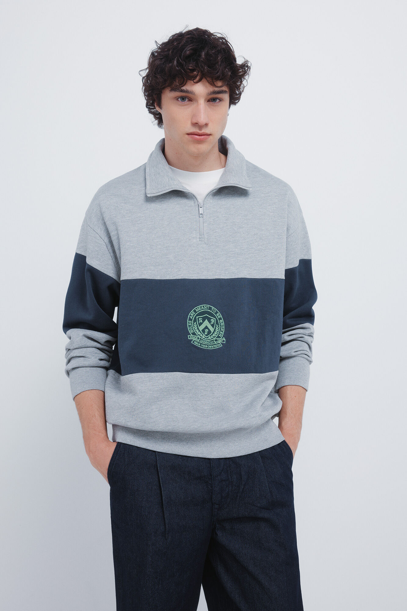 Springfield Sweatshirt with shield cuts