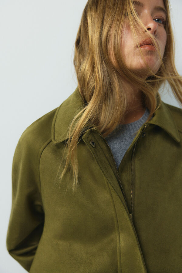 High Spirits Golden Bomber green