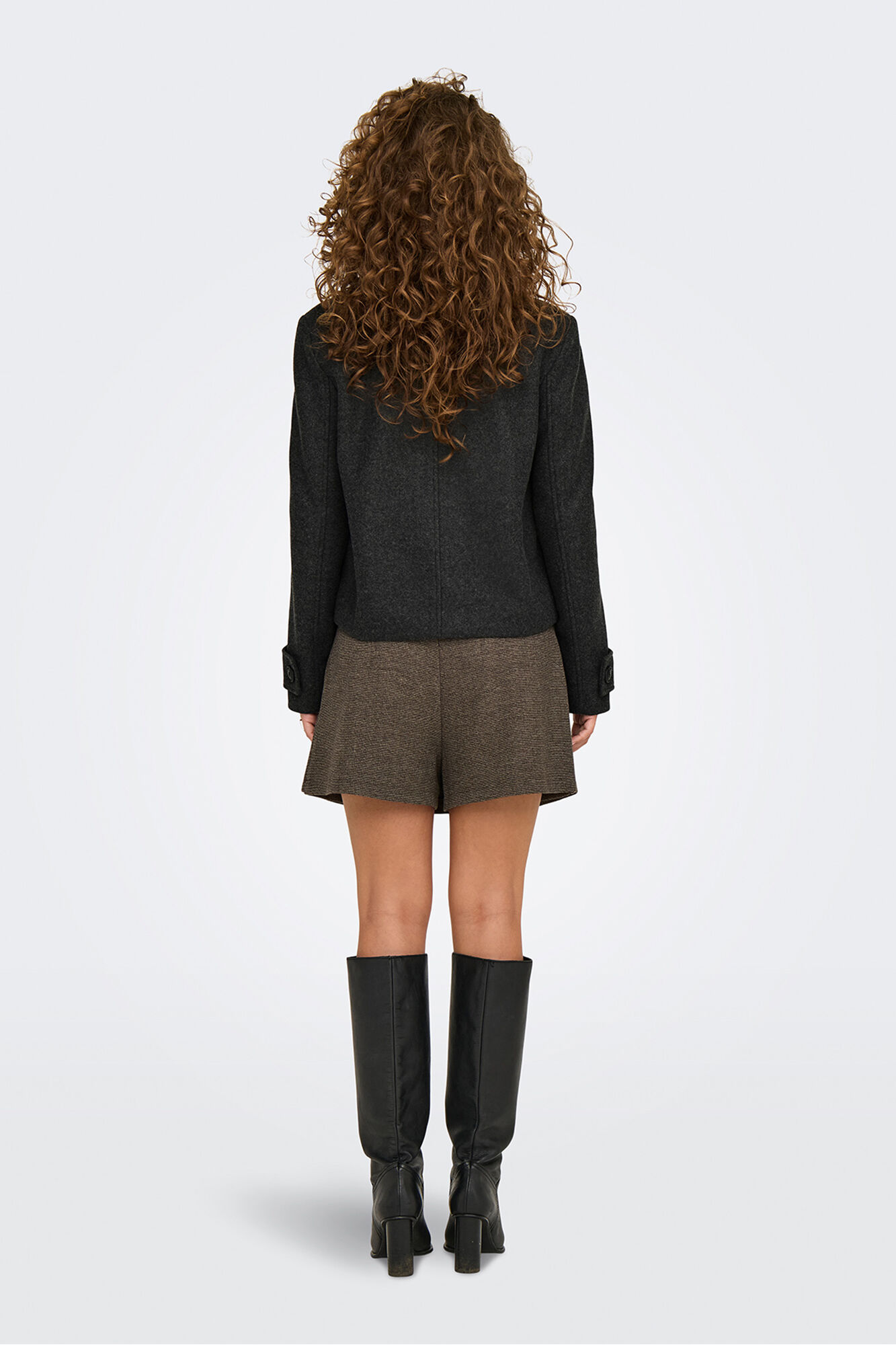 Only Abrigo corto de pa&ntilde;o