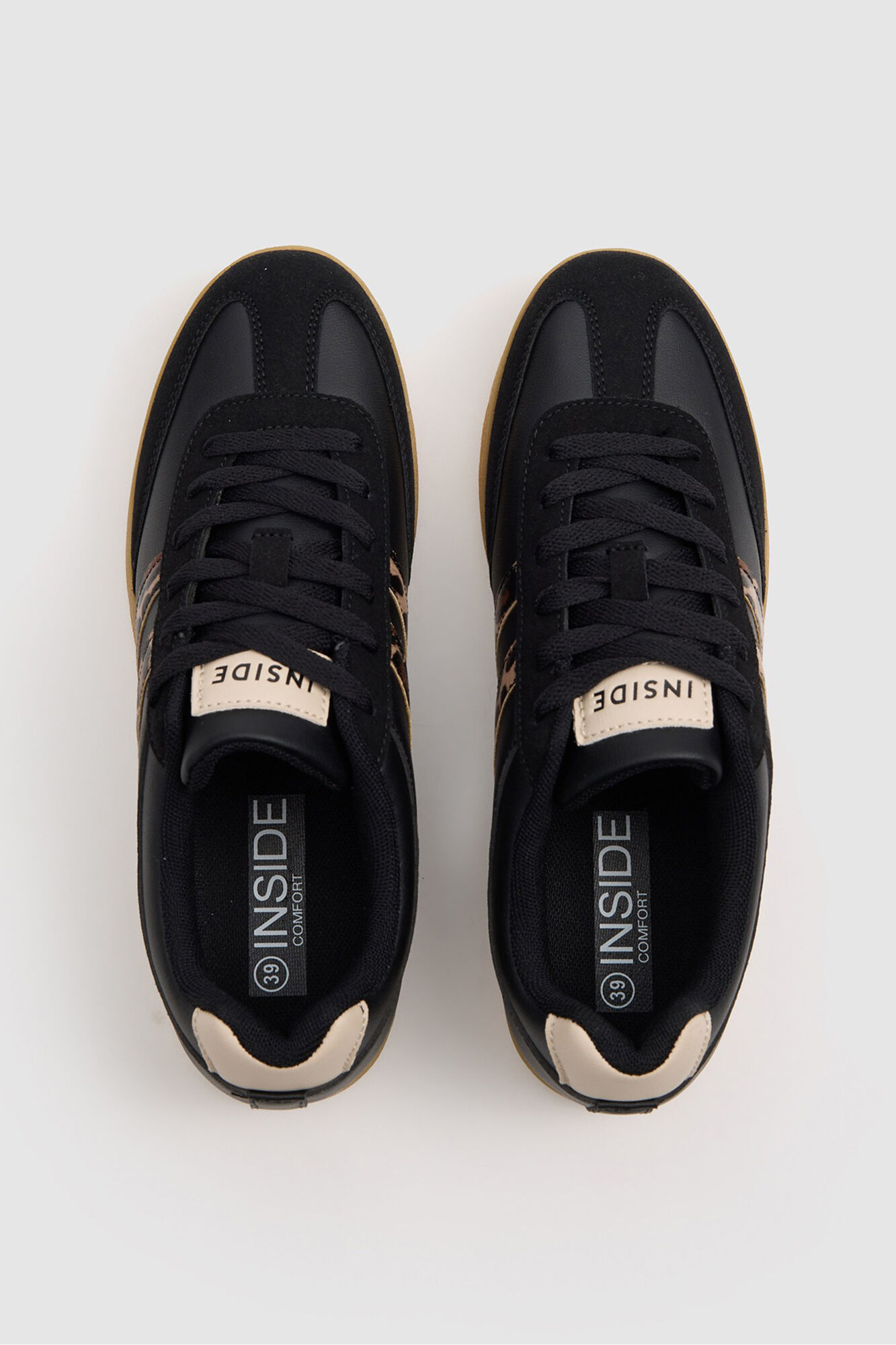 Inside Zapatilla Retro Combinada Puntera