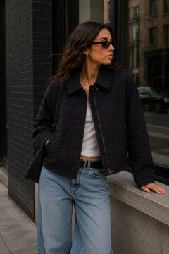 Jack & Jones Blus&atilde;o curto com fecho combinado