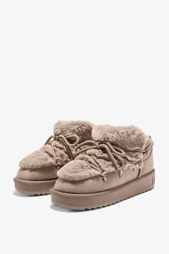 D. Franklin Botins de trekking com pelo e atacadores