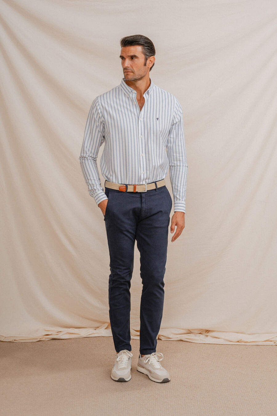 Pantalón chino slim fit