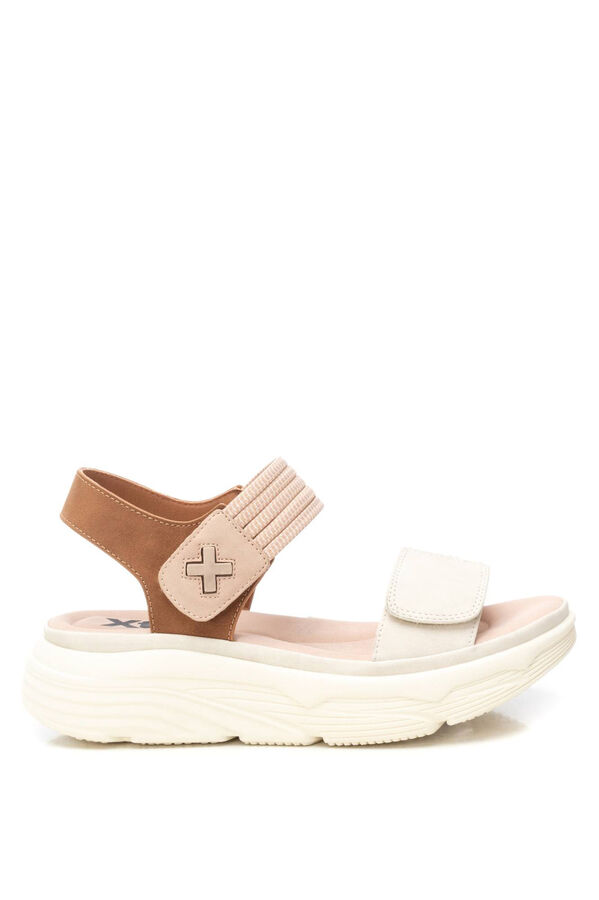 XTI Sandalia tiras el&aacute;sticas velcro beige