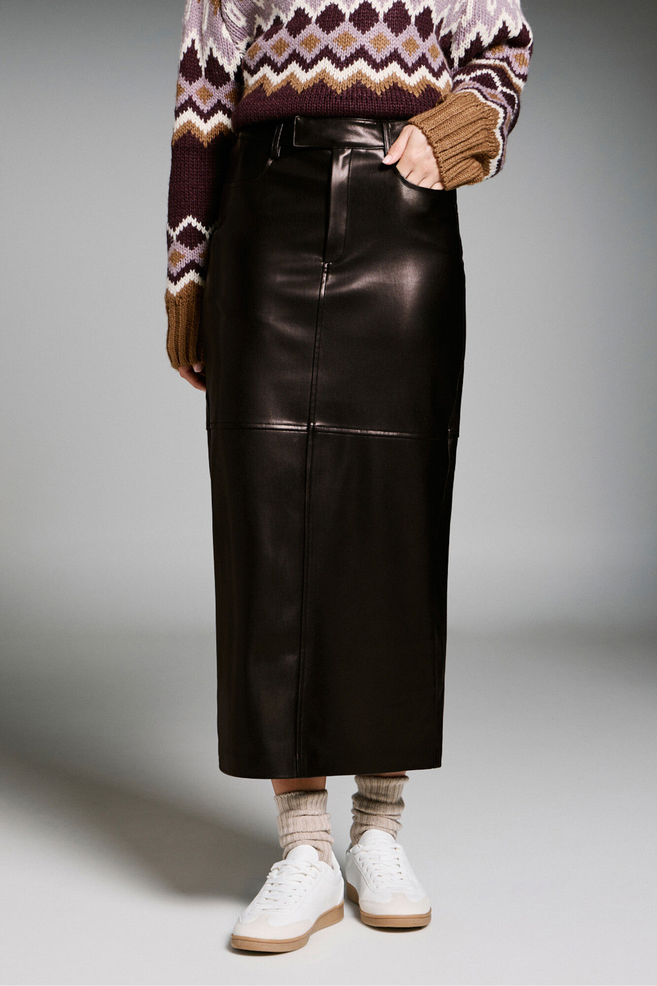 Only midi aus veganem Leder