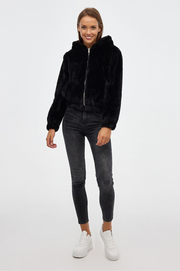Inside Cazadora Pelo Con Capucha negro