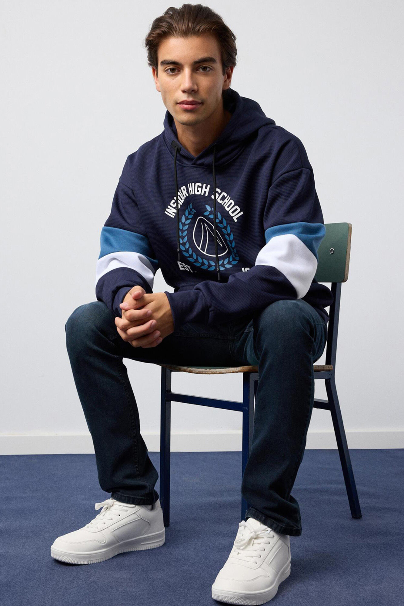 Inside Sweatshirt com bloco colorido