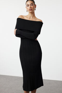 Trendyol Vestido midi hombros descubiertos