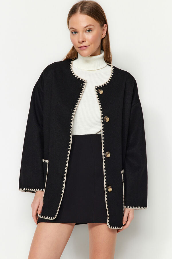 Trendyol Mantel mit gestickten Details Schwarz