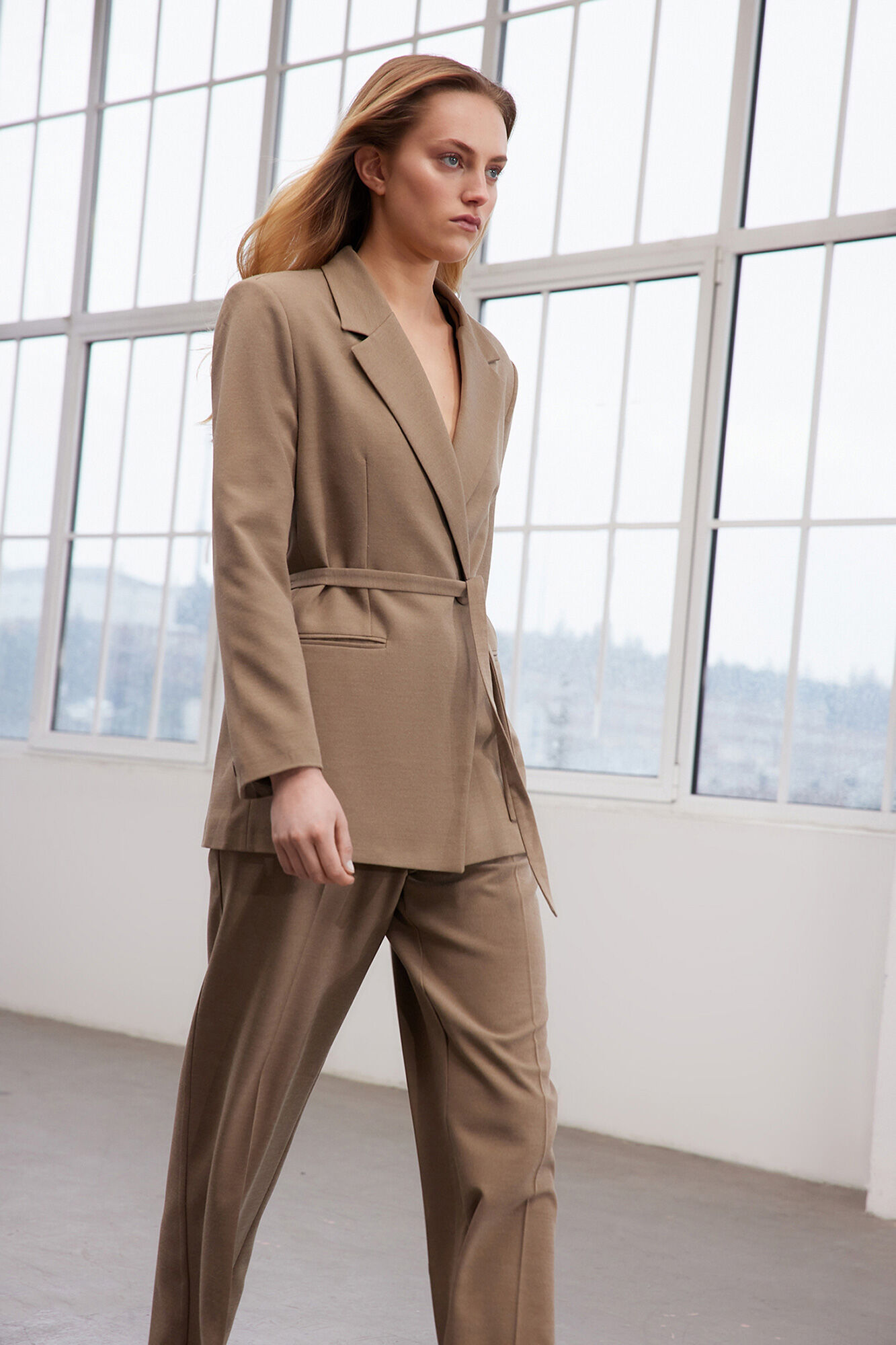 Trendyol Blazer oversize anudada