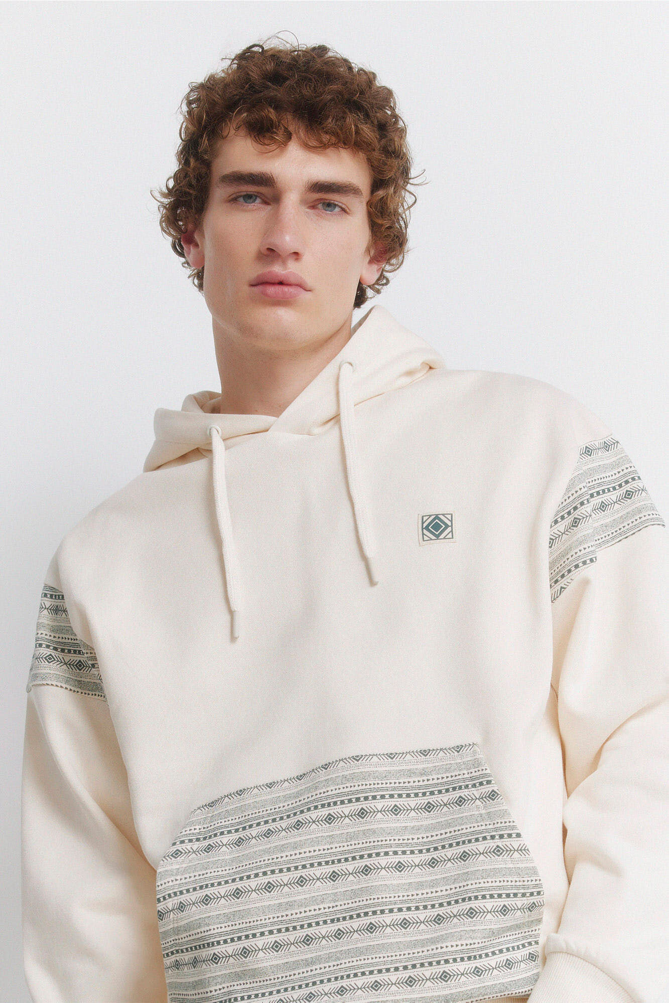 Springfield Ethnic pocket hooded sweatshirt