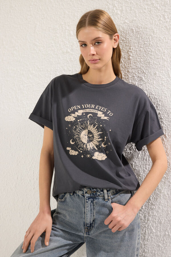 Trendyol Camiseta oversize print gris