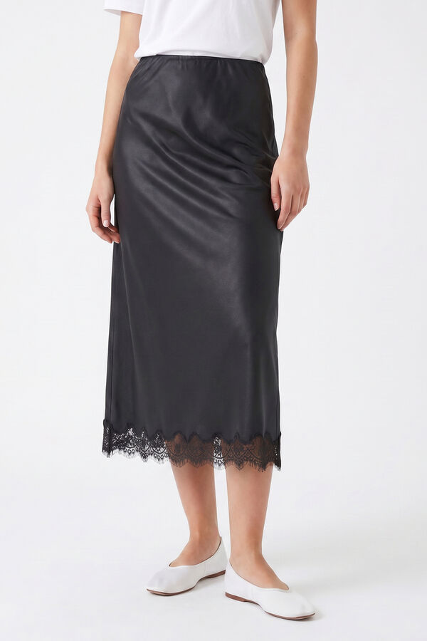 Pieces Satin-finish midi lace skirt black