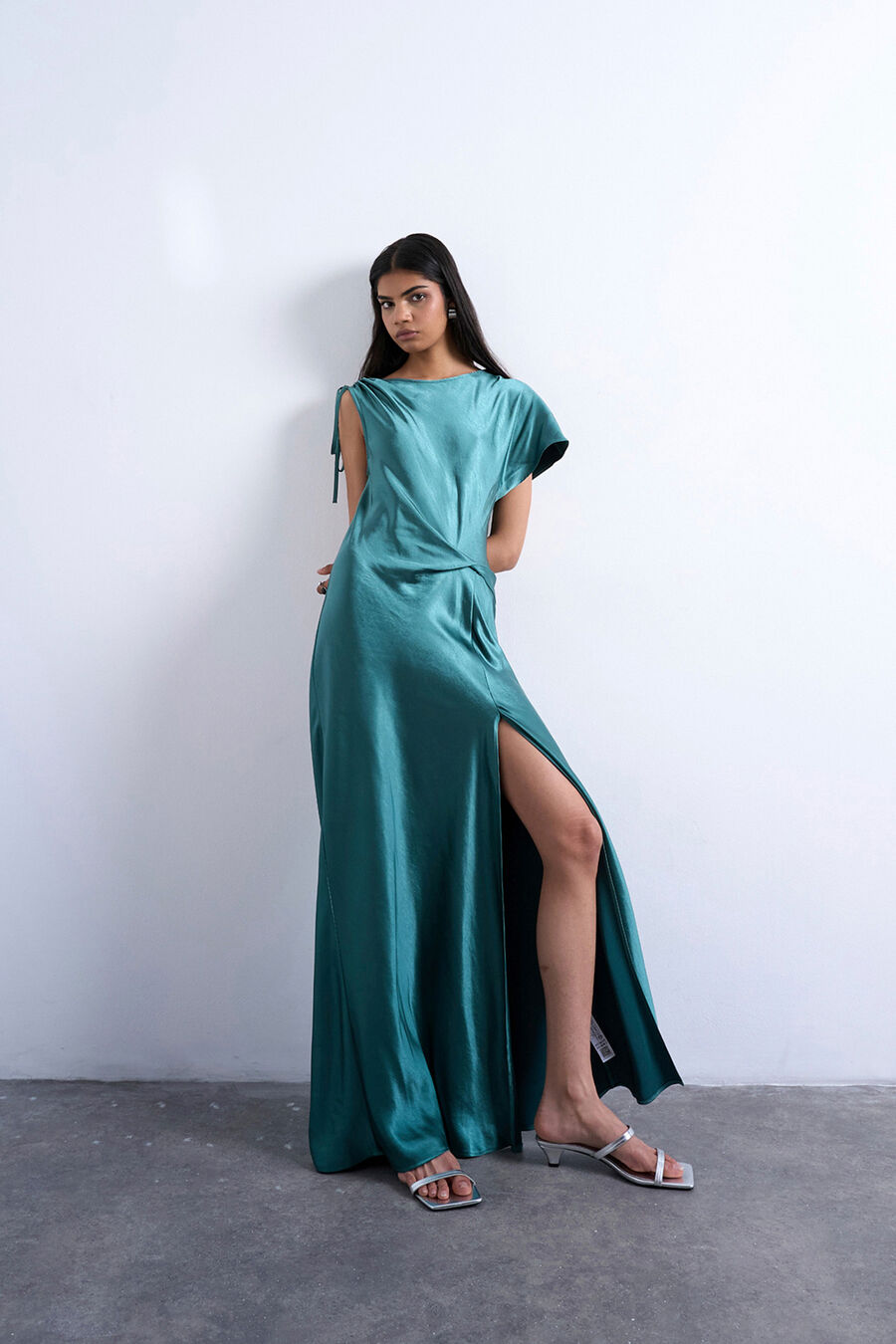 Vestido largo de manga corta