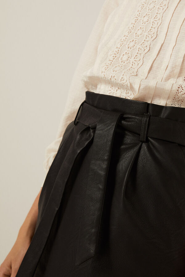 Springfield Faux leather paper bag skirt black