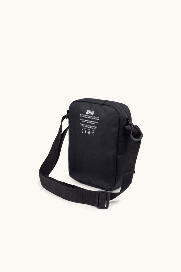 Munich Recycled sports crossbody black
