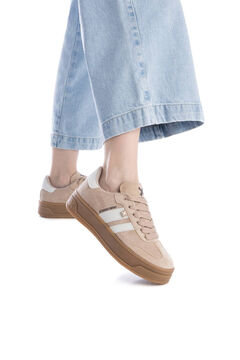 XTI Zapatilla Antelina Retro Con Bandas