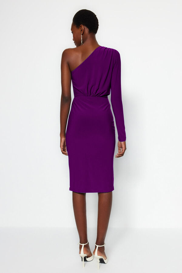 Trendyol Vestido de punto midi con hombro descubierto morado/lila