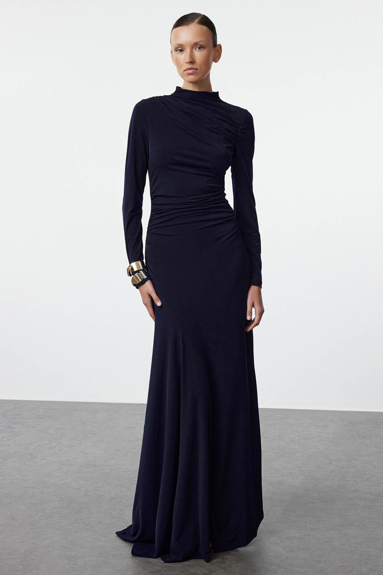 Trendyol Vestido longo de gola alta