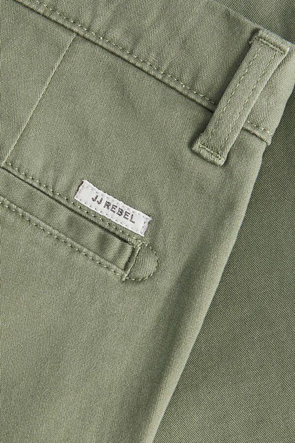 JJ REBEL Pantal&oacute;n chino slim tiro medio verde