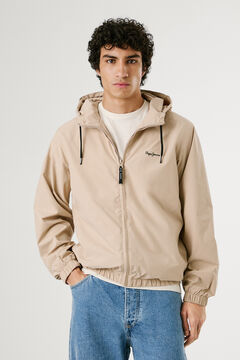 Pepe Jeans Cortavientos con logo en el pecho.