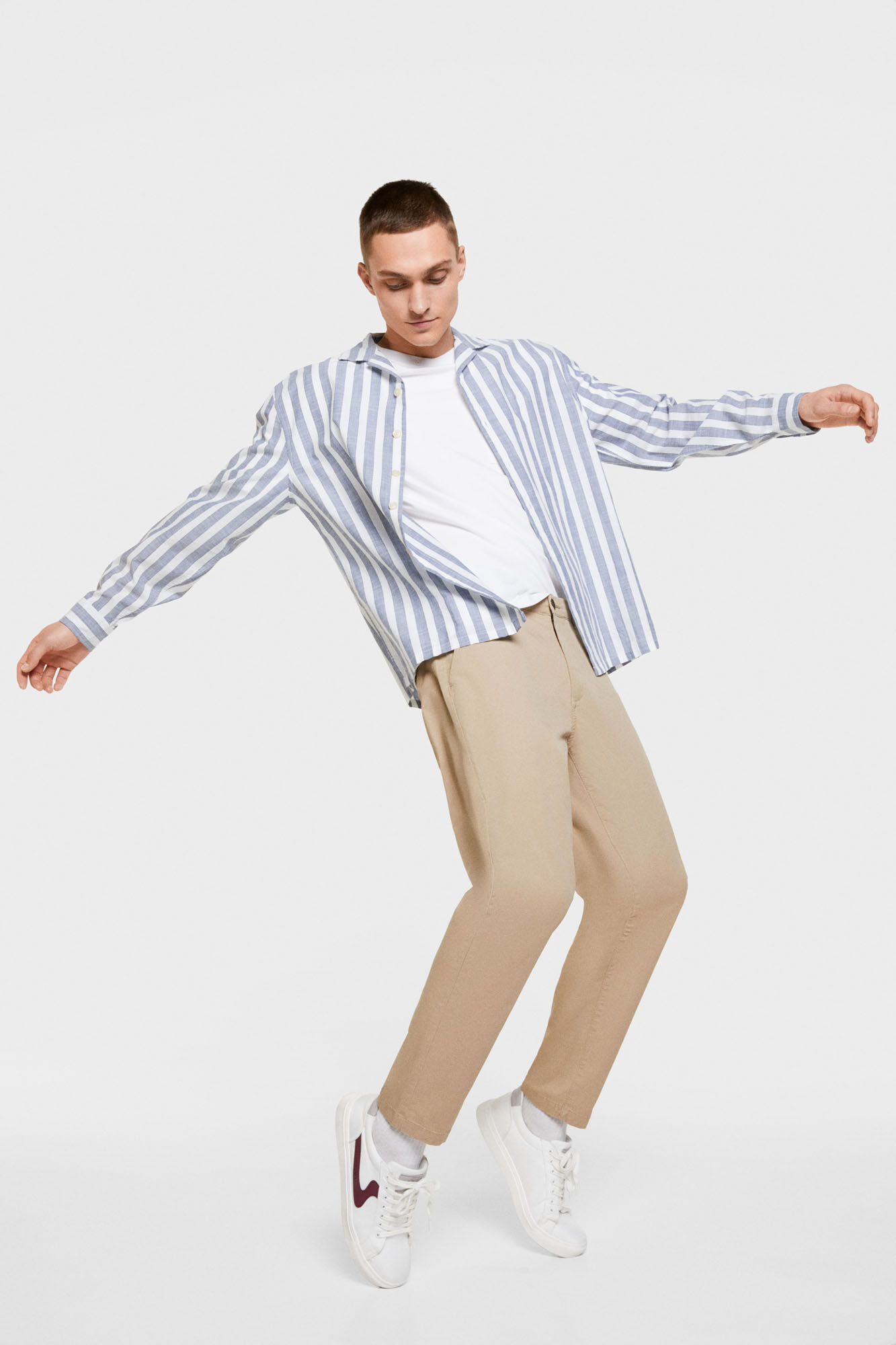 Chinos for Men | New Collection | Springfield