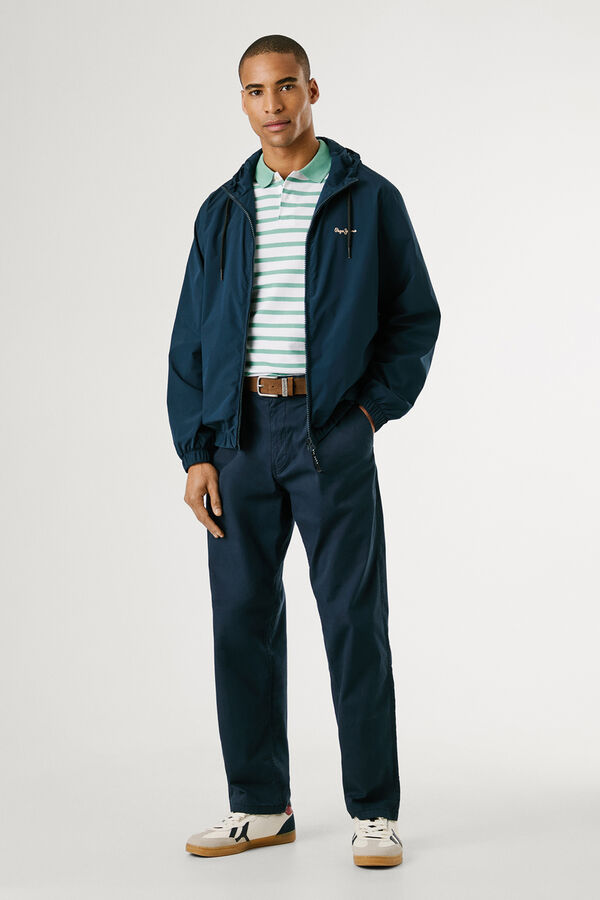 Pepe Jeans Cortavientos con logo en el pecho. azul