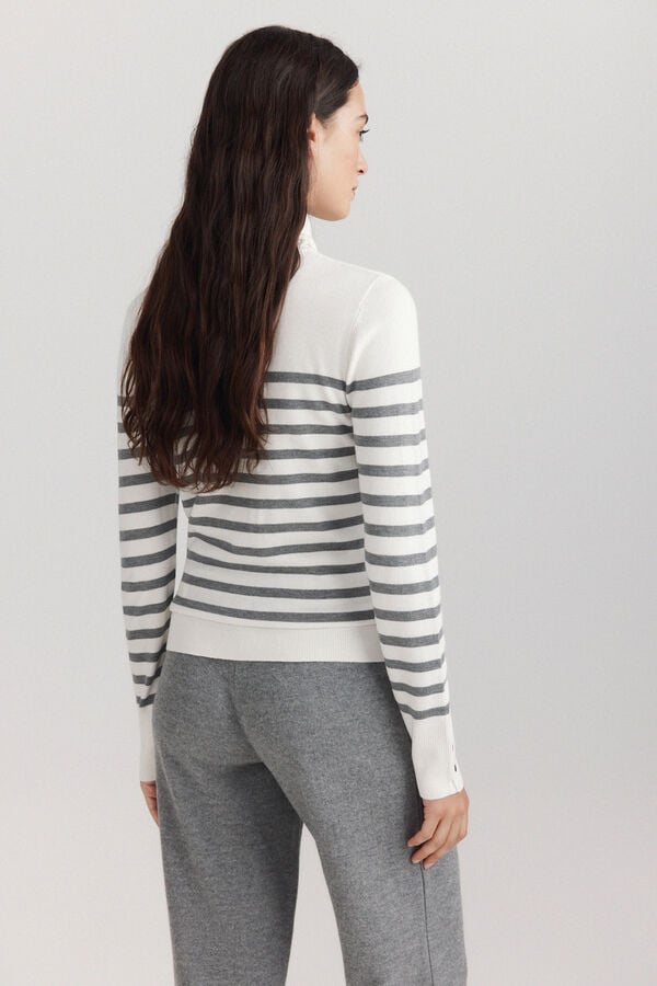 Springfield High neck jumper with button cuffs beige