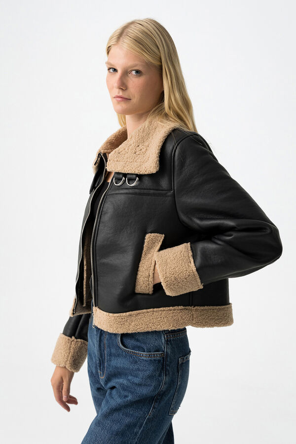 Tiffosi Sobretudo com efeito de pele combinada preto