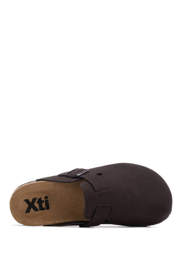 XTI Bio clogs with buckle nude