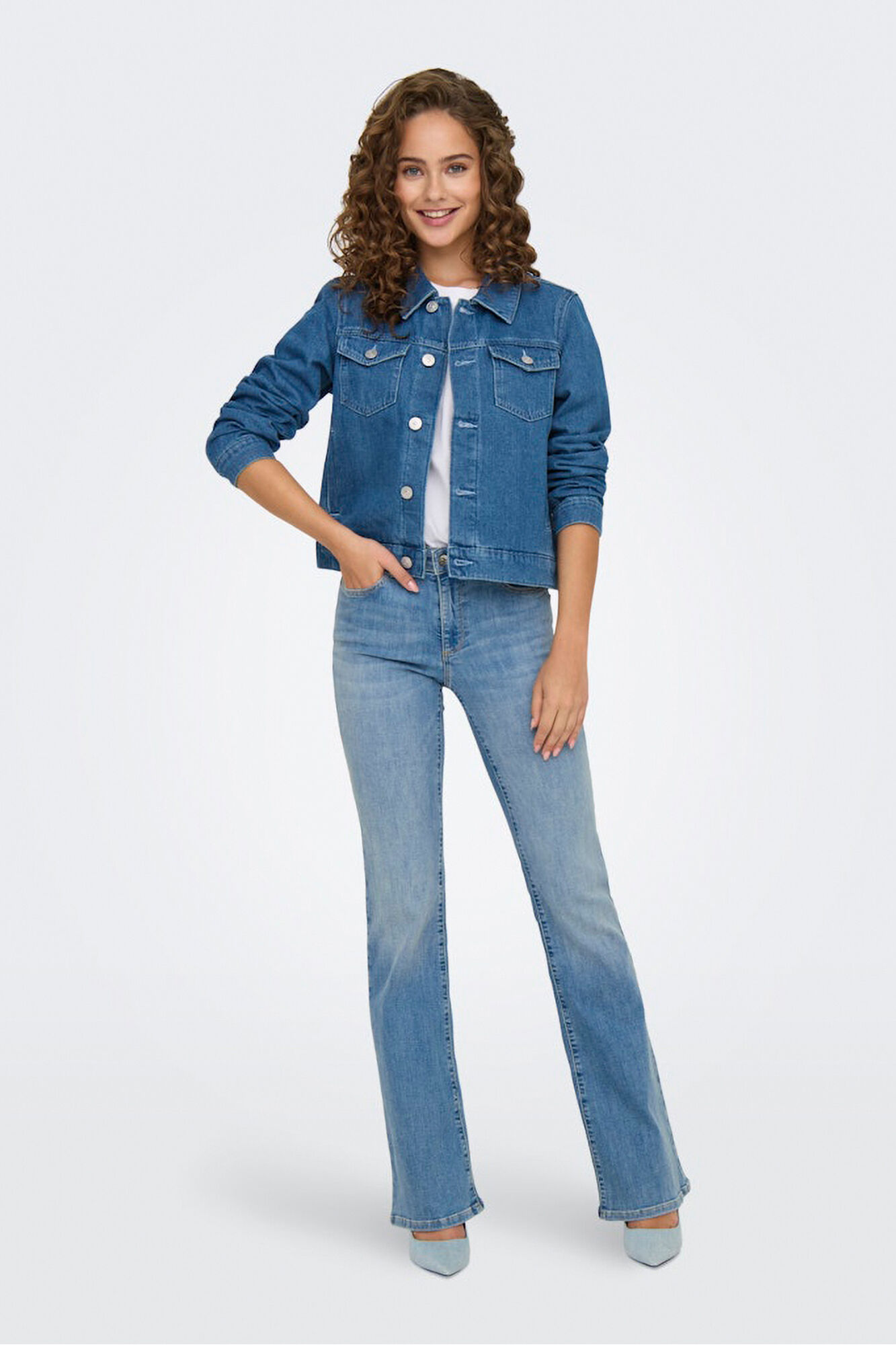 Only Cal&ccedil;a jeans flare cintura m&eacute;dia