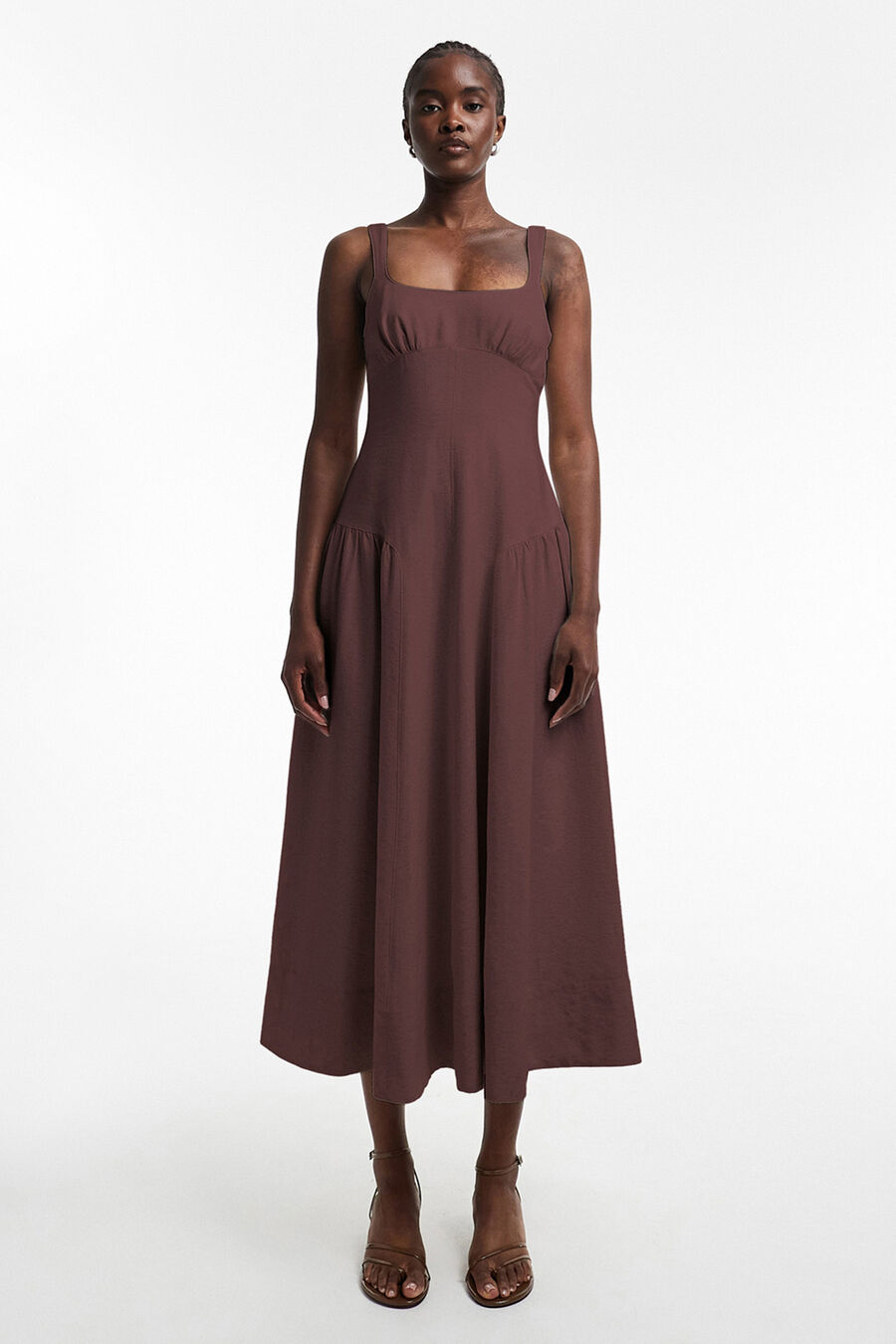 Vestido midi de tirantes