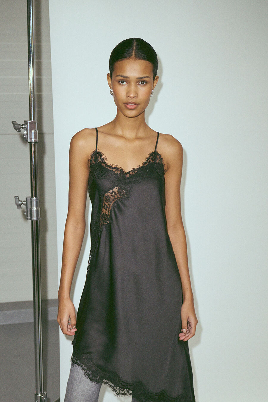 Vestido corto lencero