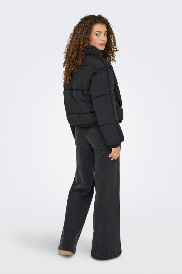 Only Short puffer jacket  Crna