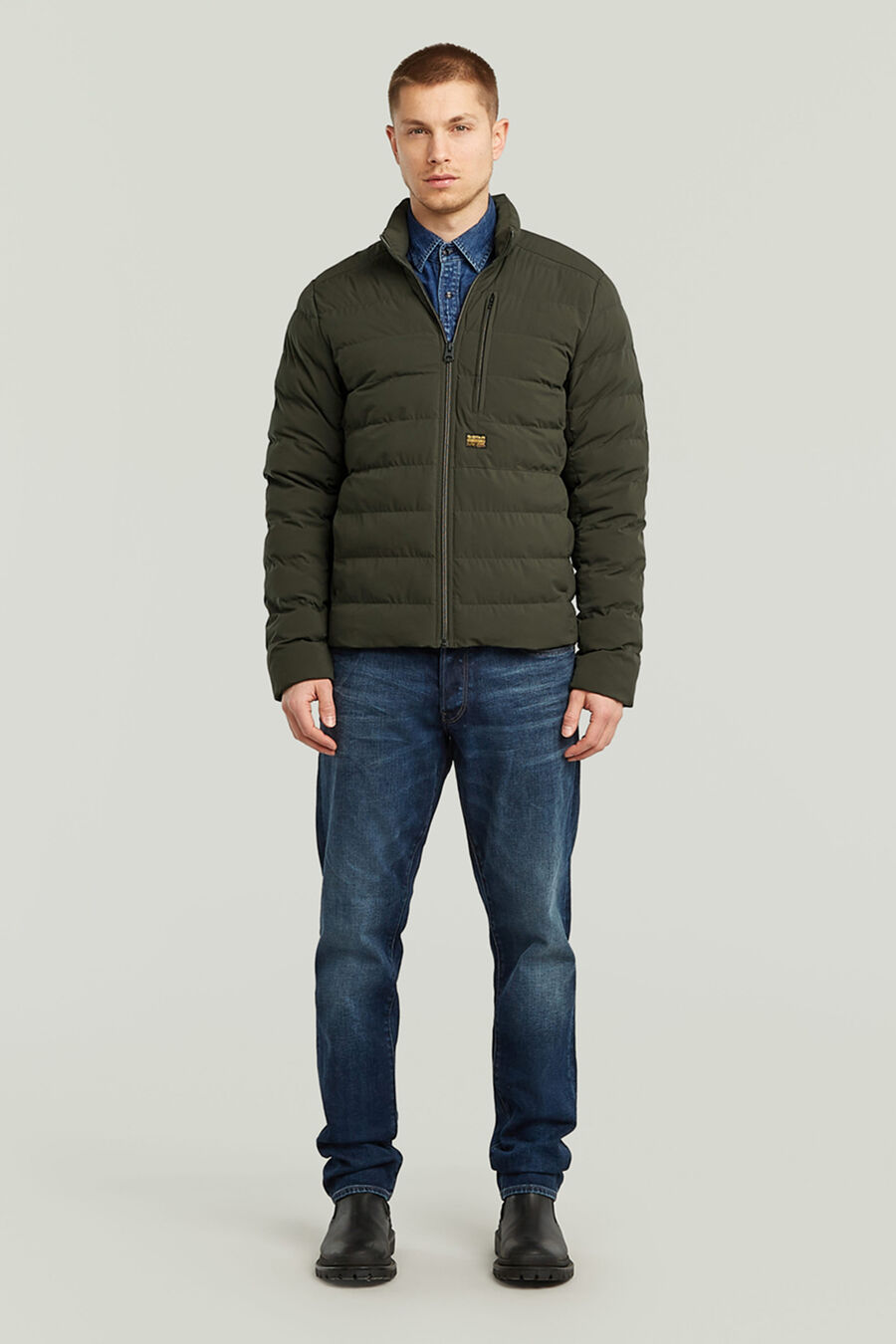 Cazadora acolchada y cierre de cremallera