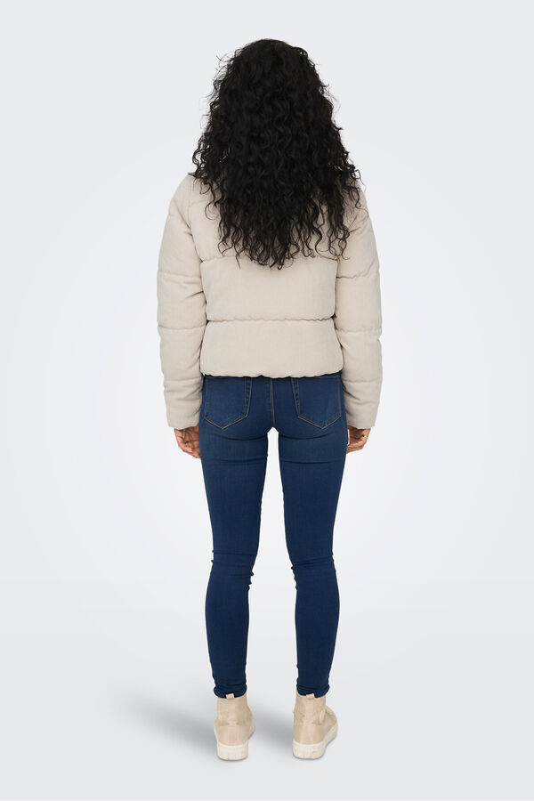 Only Casaco acolchoada de veludo cotel&ecirc;  cinzento