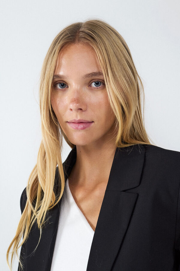 Balmohk Americana cropped negro