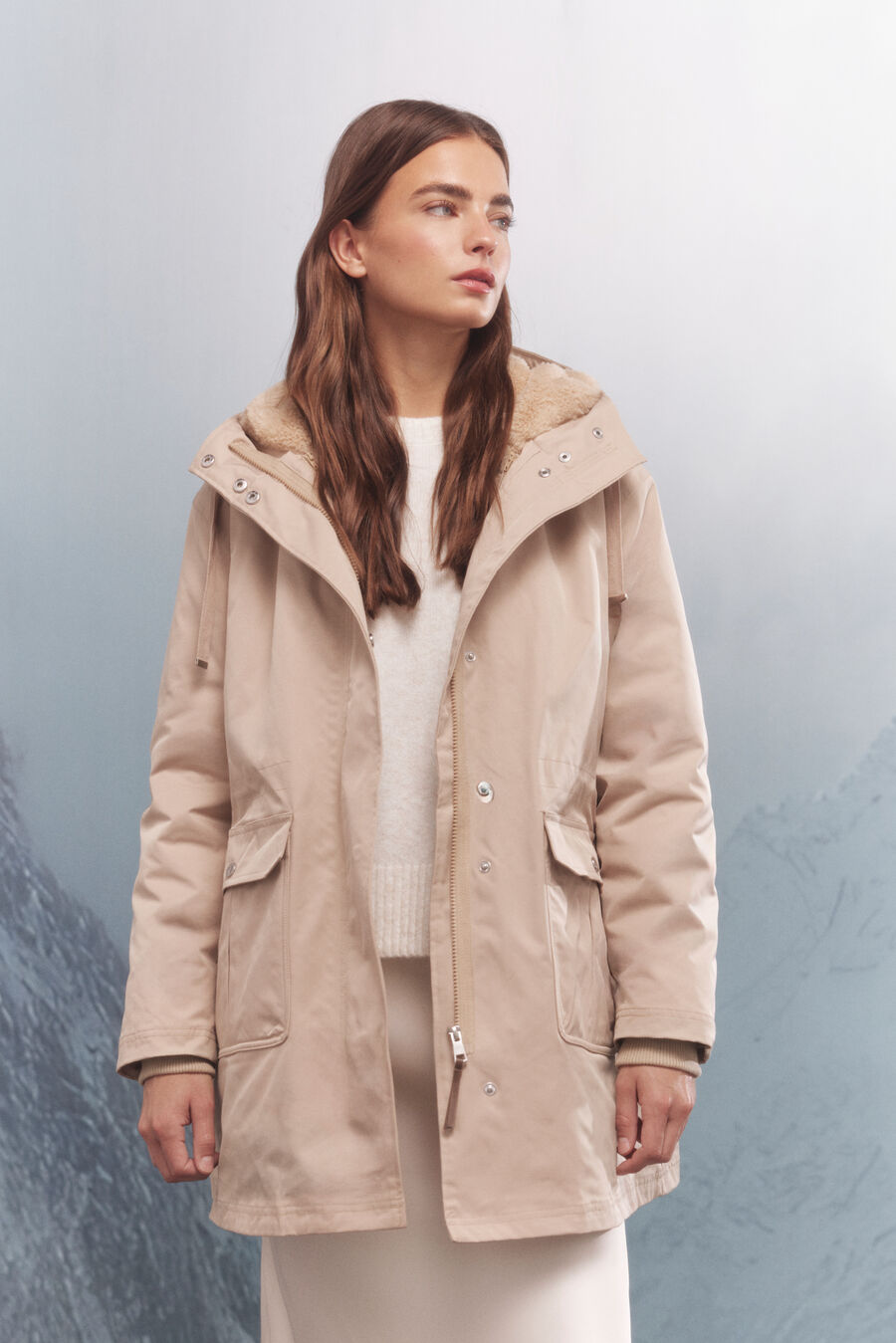 Parka capucha 2 en 1 repelente al agua